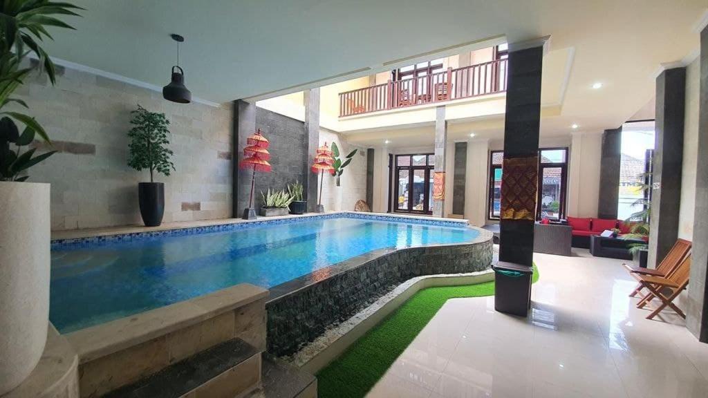Grand Puri Hotel Batununggul Bagian luar foto